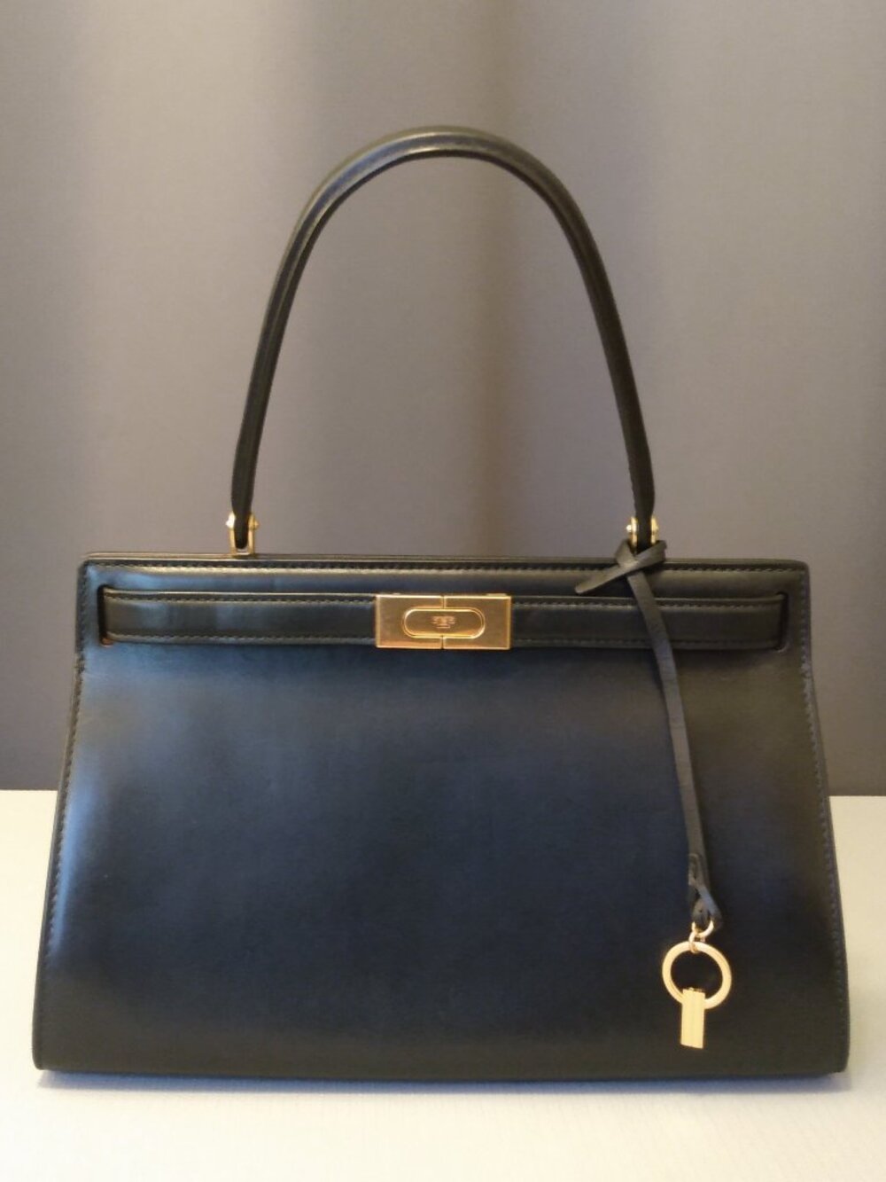 Tory Burch Lee Radziwill Small Top Handle Handbag - Black